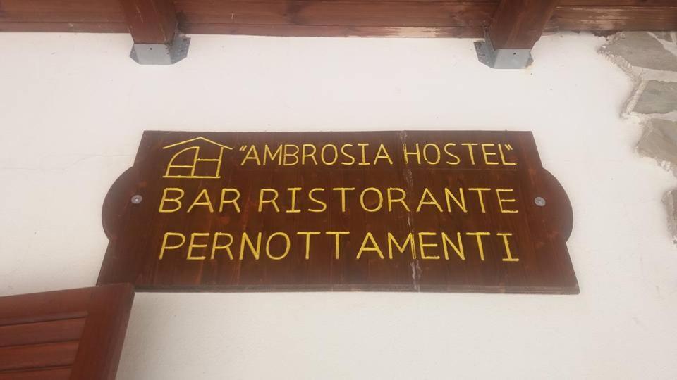 Ambrosia Hostel Alessandria del Carretto Extérieur photo